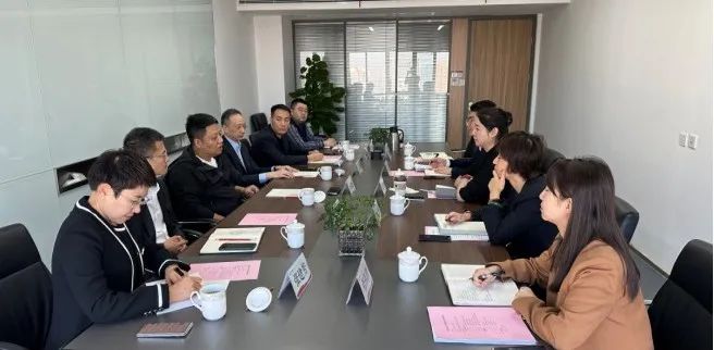 西安投資控股副總經(jīng)理王一梅會(huì)見興業(yè)銀行西安分行黨委委員、副行長(zhǎng)一行